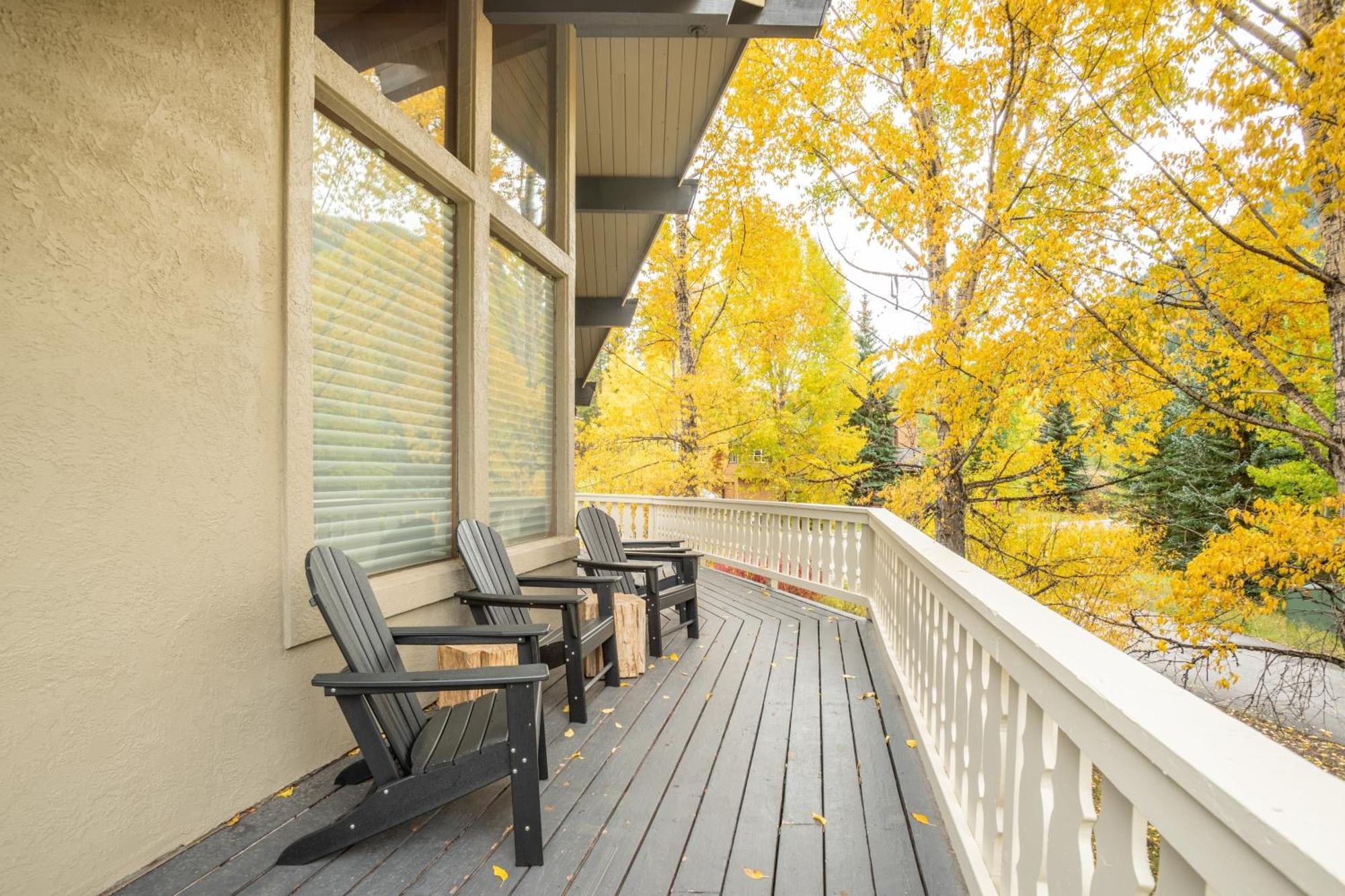 Bighorn By Avantstay Spacious Ski Cabin W Sprawling Porch Views Hot Tub Vail Bagian luar foto