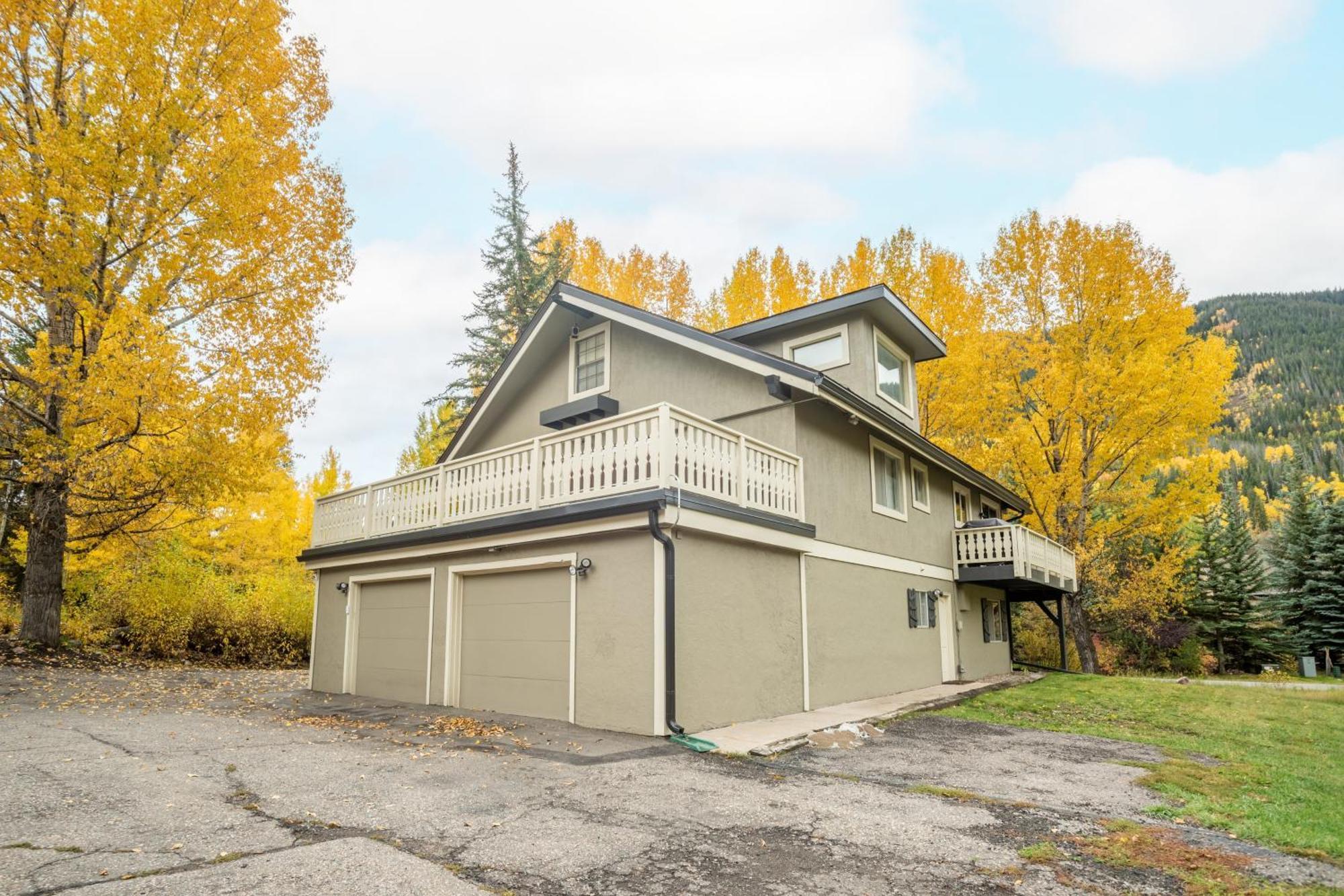 Bighorn By Avantstay Spacious Ski Cabin W Sprawling Porch Views Hot Tub Vail Bagian luar foto